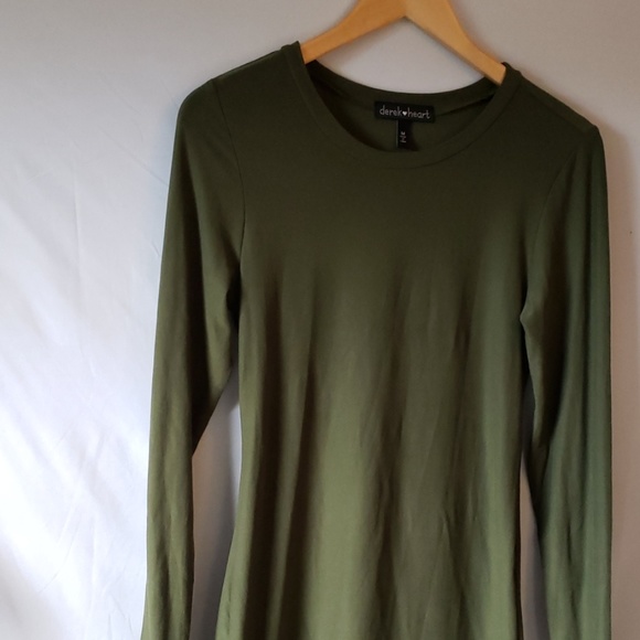 Derek heart dress - Picture 3 of 5